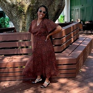 V Neck all over Print